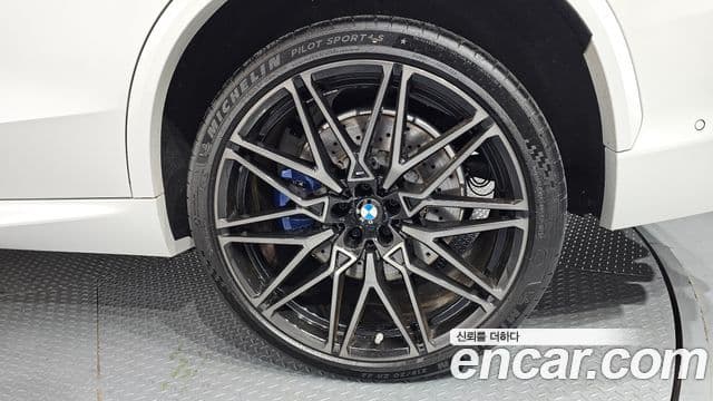 BMW X5M 2025 — Photo 6/33