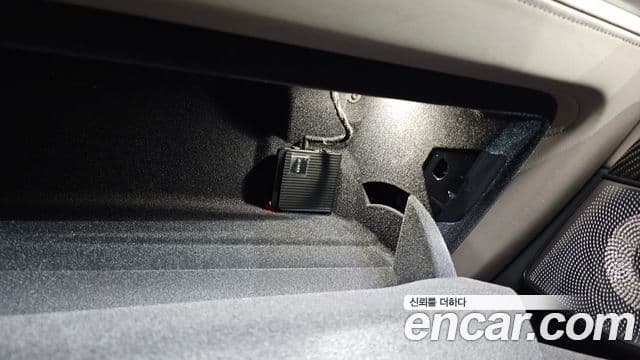 BMW X5M 2025 — Photo 21/33