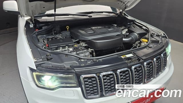 Jeep Grand Cherokee 2018 — фото 6 из 20