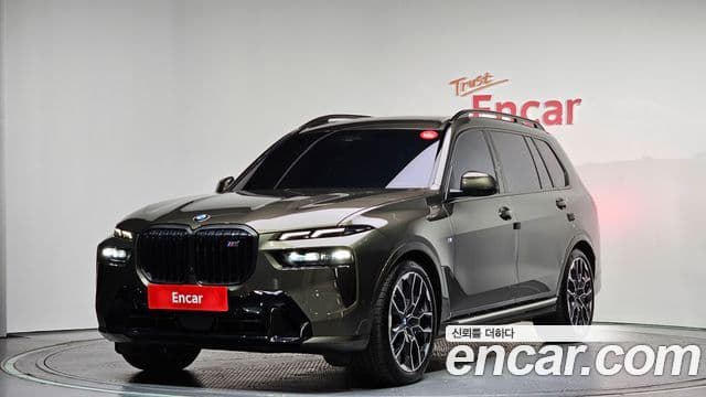 BMW X7 2025 — Photo 29/34
