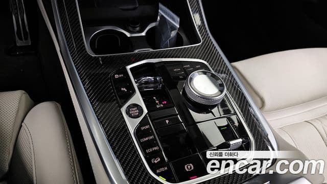 BMW X7 2025 — Photo 10/34