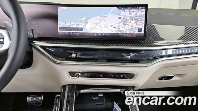 BMW X7 2025 — Photo 31/34