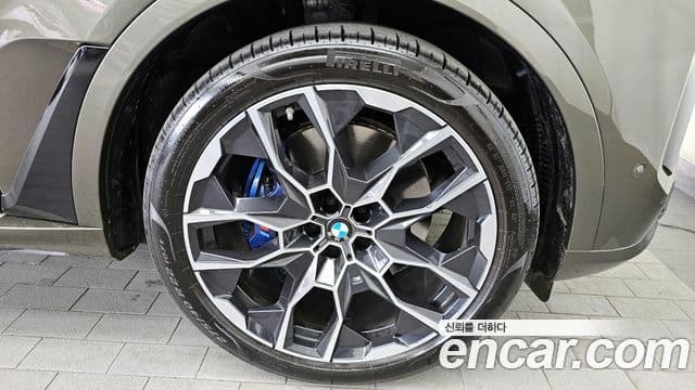BMW X7 2025 — Photo 34/34