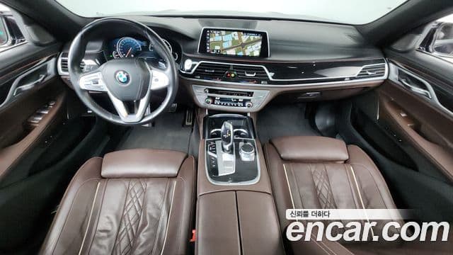 BMW 7 Series 2018 — Фото 7/20