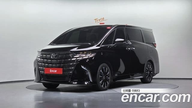 Toyota Alphard 2025 — Фото 1/20