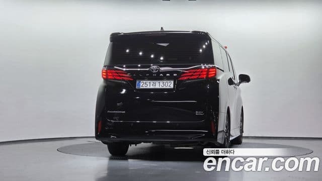 Toyota Alphard 2025 — Фото 4/20