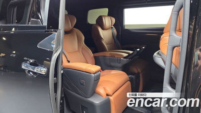 Toyota Alphard 2025 — Фото 12/20