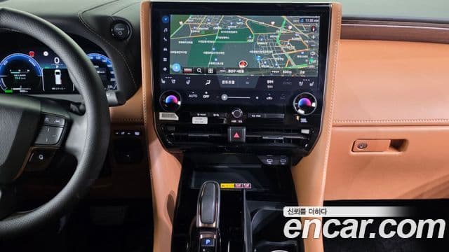 Toyota Alphard 2025 — Фото 14/20