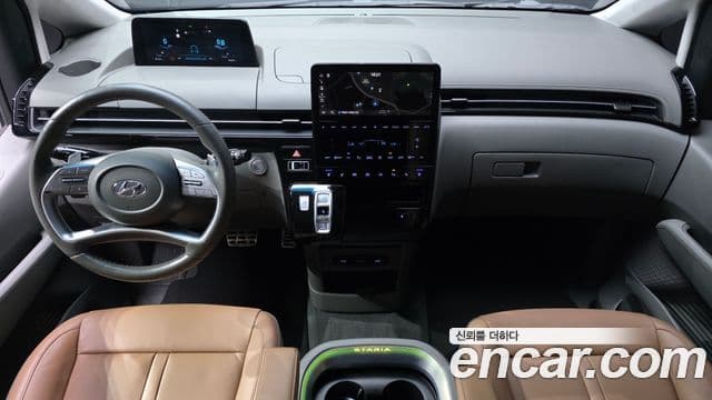Hyundai Staria 2023 — ფოტო 7/20