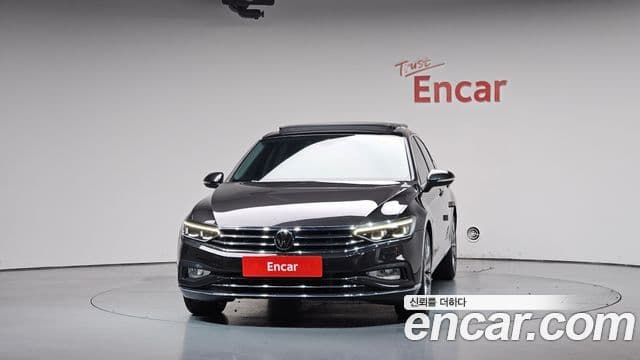 Volkswagen Passat GT 2022 — Şəkil 29/37