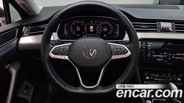 Volkswagen Passat GT 2022 — Şəkil 34/37