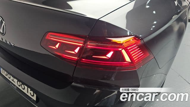 Volkswagen Passat GT 2022 — Şəkil 4/37