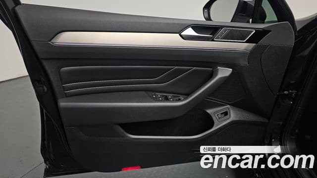 Volkswagen Passat GT 2022 — Şəkil 2/37