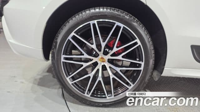 Porsche Macan 2023 — Şəkil 5/20