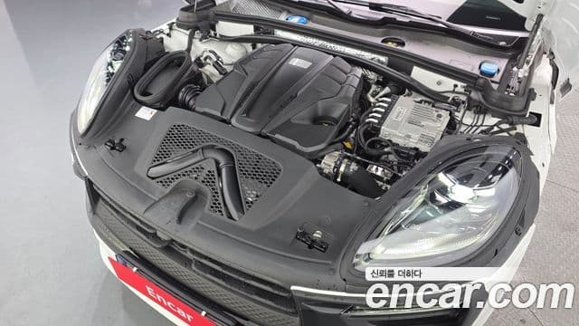 Porsche Macan 2023 — Şəkil 6/20