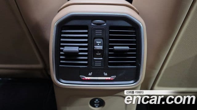 Porsche Macan 2023 — Şəkil 19/20