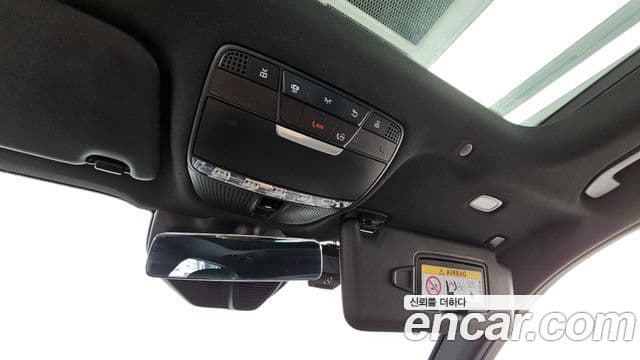 Mercedes-Benz GLC-Class 2020 — Photo 14/35