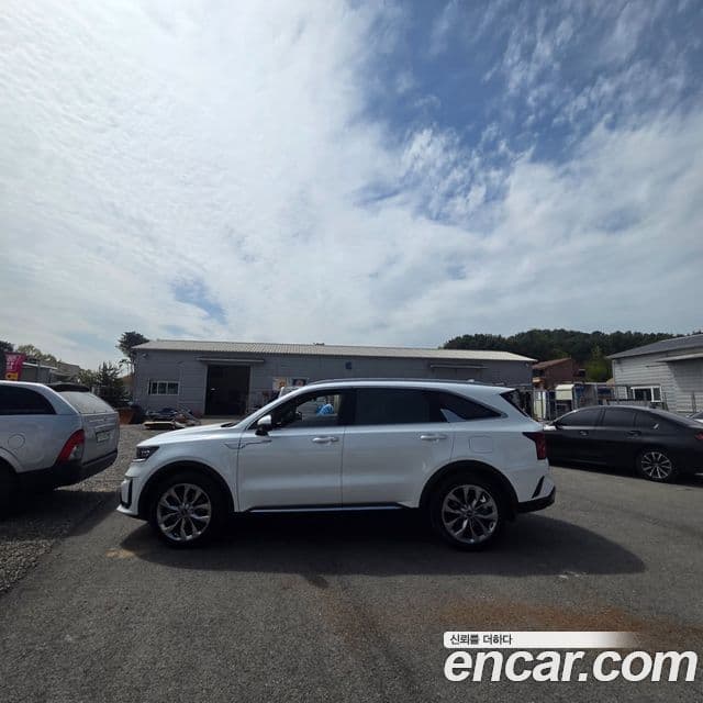 Kia Sorento 2022 — Şəkil 2/14