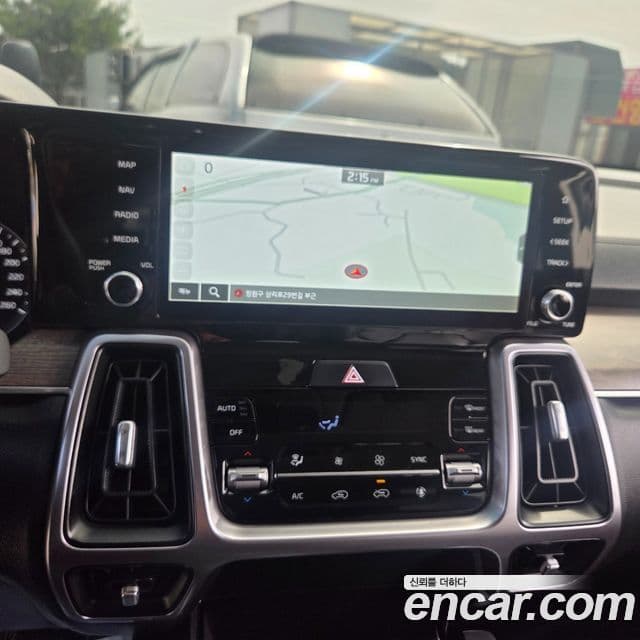 Kia Sorento 2022 — Şəkil 6/14