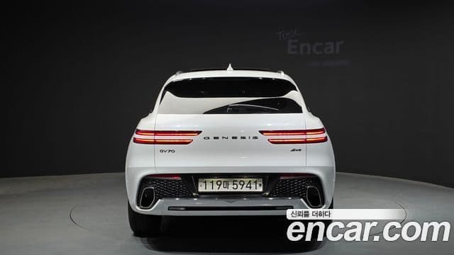 Genesis GV70 2022 — ფოტო 4/20