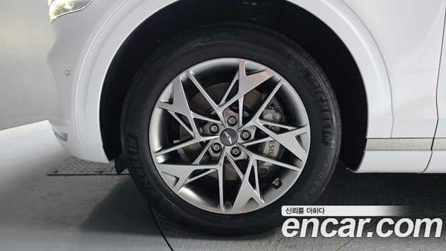 Genesis GV70 2022 — ფოტო 5/20