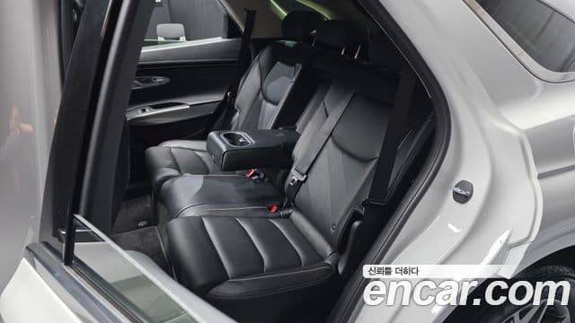 Genesis GV70 2022 — ფოტო 12/20