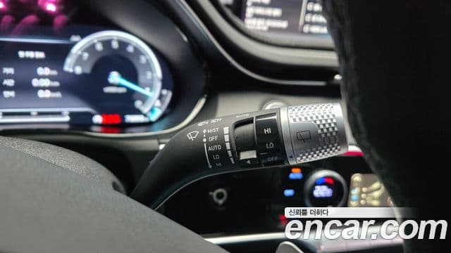 Genesis GV70 2022 — фото 20 из 20