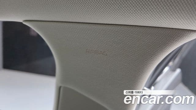 Genesis GV70 2022 — Photo 22/33