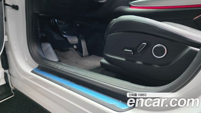 Genesis GV70 2022 — Photo 2/33