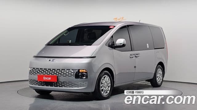 Hyundai Staria 2023 — Şəkil 1/20