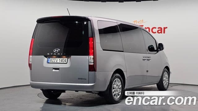 Hyundai Staria 2023 — Şəkil 2/20