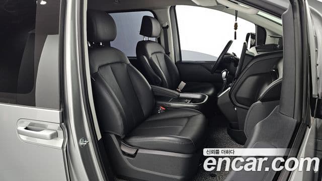 Hyundai Staria 2023 — Şəkil 12/20