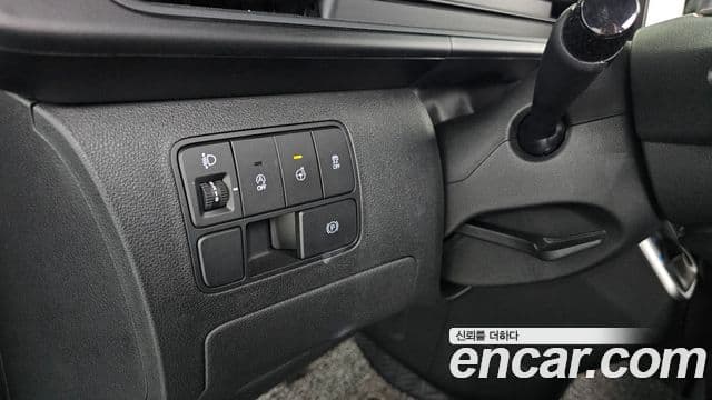 Hyundai Staria 2023 — Şəkil 18/20
