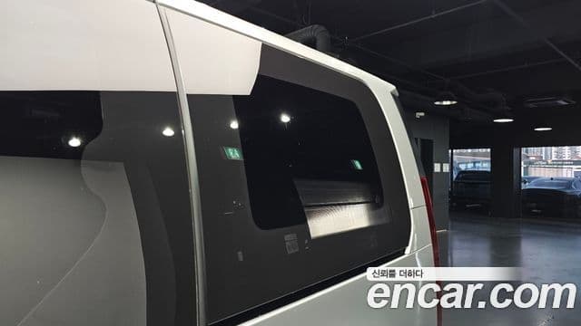 Hyundai Staria 2023 — Photo 24/31