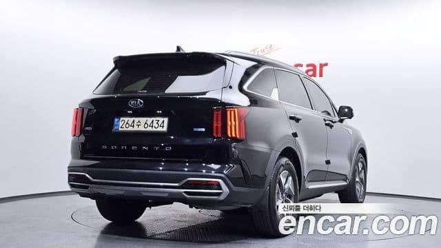 Kia Sorento 2021 — Фото 2/20