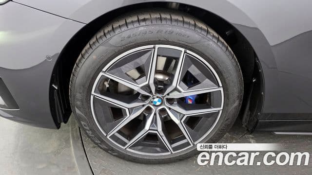 BMW 5 Series 2025 — Şəkil 5/20