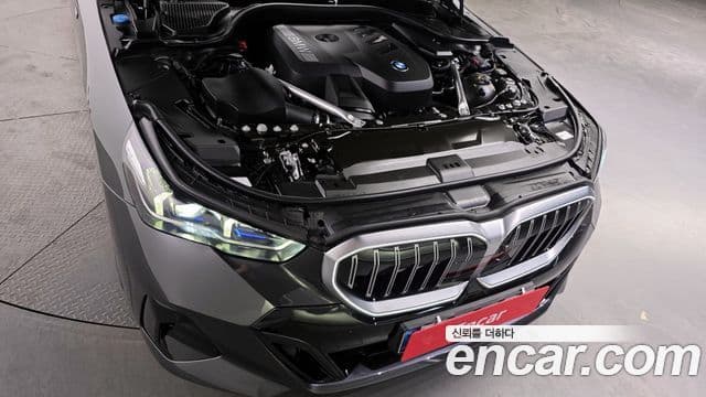 BMW 5 Series 2025 — Şəkil 6/20