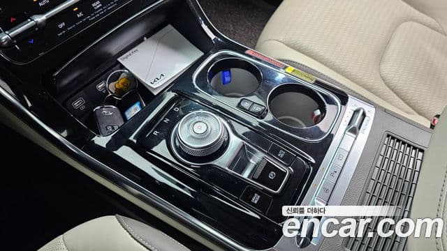 Kia Carnival 2021 — Şəkil 9/20