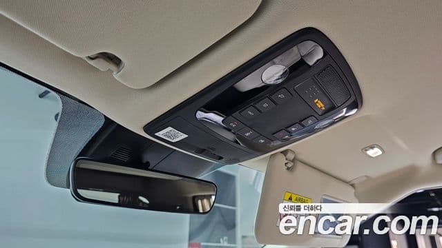 Kia Carnival 2021 — Şəkil 19/20