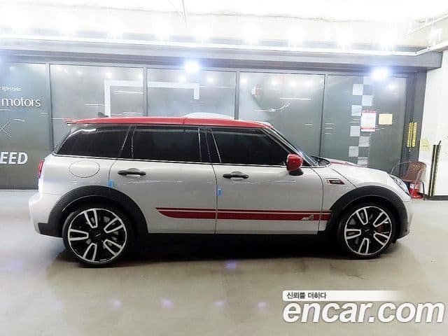 Mini Cooper S Clubman 2022 — ფოტო 2/20