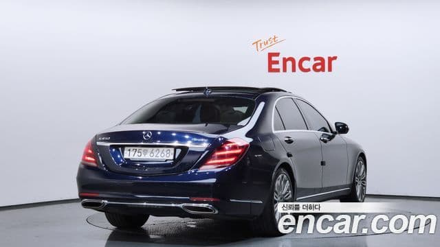 Mercedes-Benz S-Class 2018 — Photo 15/20