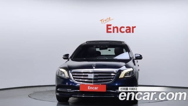 Mercedes-Benz S-Class 2018 — Photo 11/20
