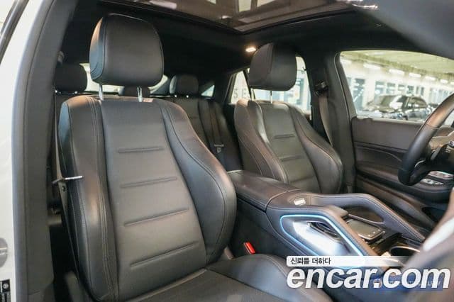 Mercedes-Benz GLE-Class 2022 — Şəkil 8/20