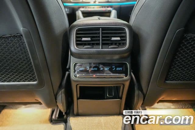 Mercedes-Benz GLE-Class 2022 — Şəkil 18/20