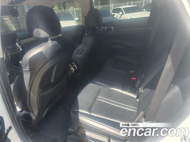 Kia Sorento 2022 — Şəkil 18/20