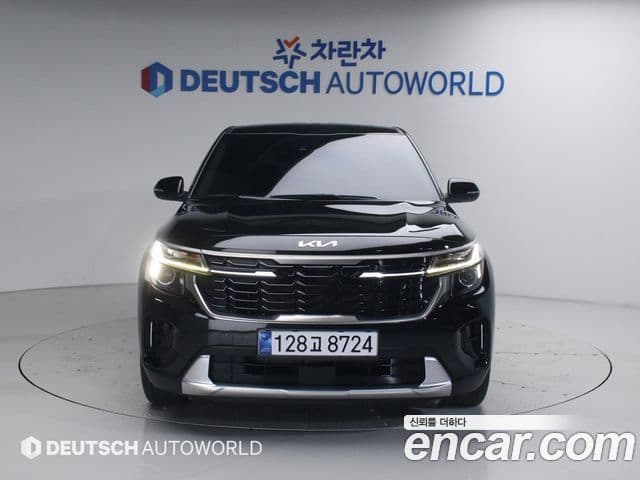 Kia Seltos 2023 — ფოტო 3/20