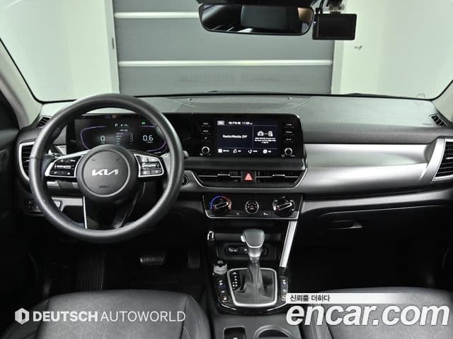 Kia Seltos 2023 — ფოტო 7/20