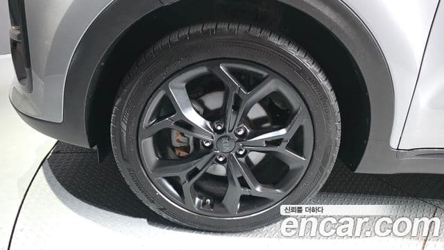 Kia Sportage The Bold 2021 — ფოტო 5/20
