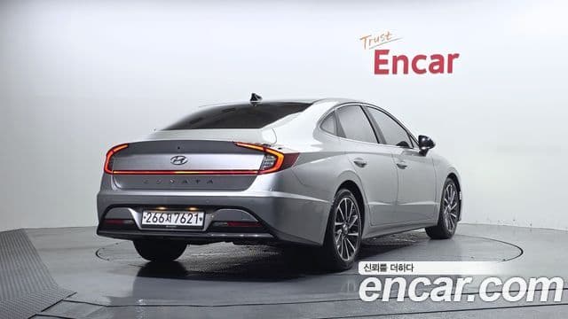 Hyundai Sonata 2019 — Фото 2/20