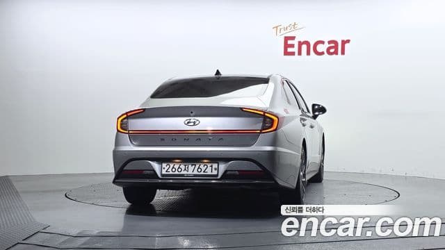 Hyundai Sonata 2019 — Фото 4/20
